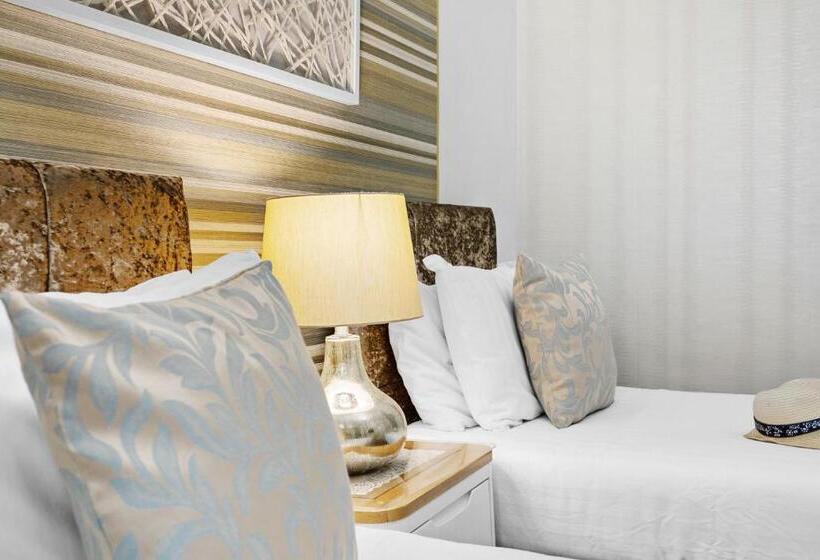 Camera Superiore Piano Terra, Kethla House