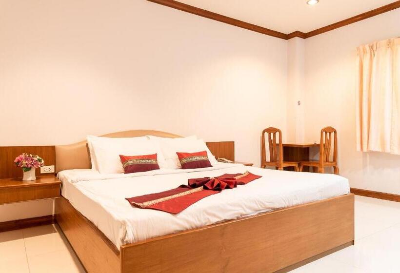 اتاق سوپریور با تخت بزرگ, P.n. Gold Resort
