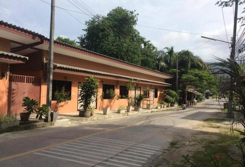 غرفة قياسية, Subsavet Village