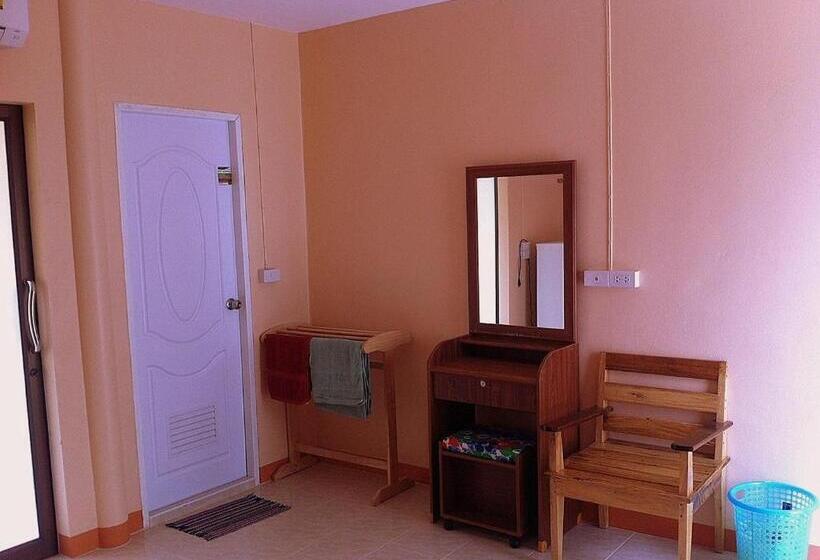 غرفة قياسية, Subsavet Village