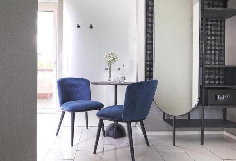 Estudio Standart com Balcão, Numa I Turi Apartments