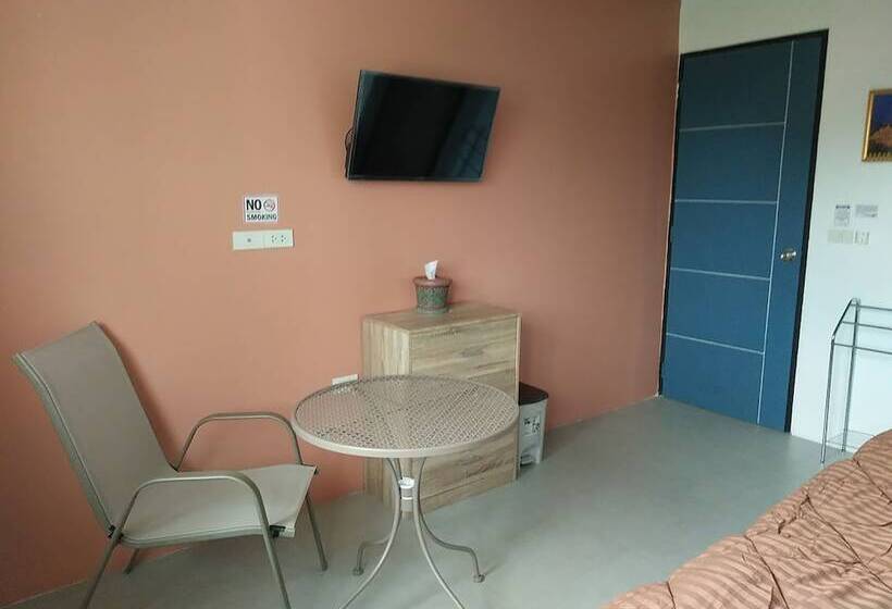 수피리어 룸 도시 전망, In Phuket House