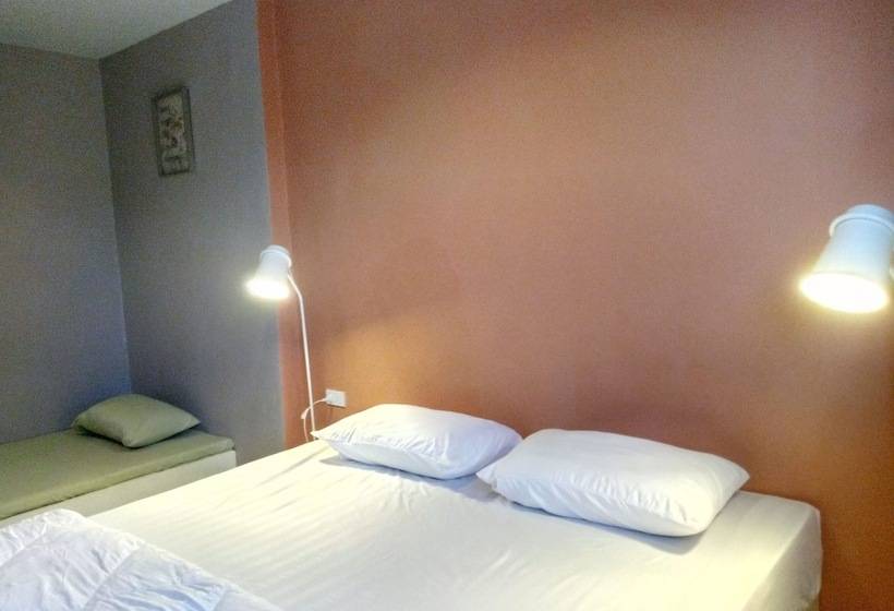 스탠다드 트리플 룸 가든 전망, In Phuket House