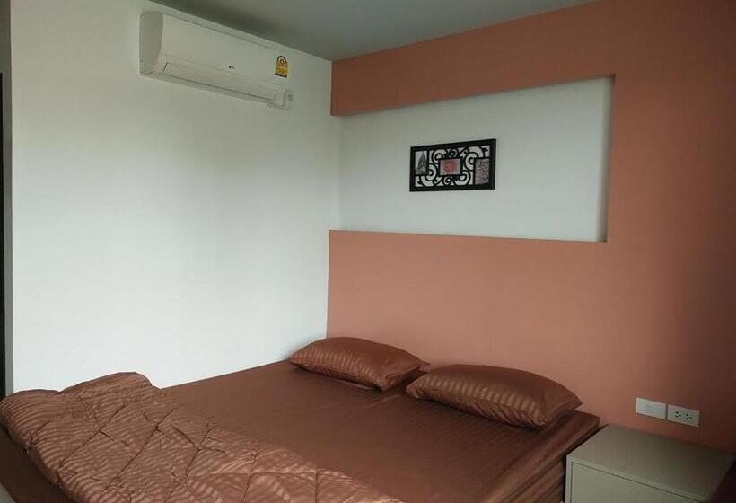 수피리어 룸 도시 전망, In Phuket House