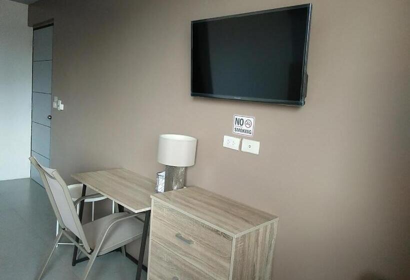 디럭스 룸 도시 전망, In Phuket House