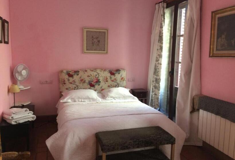 اتاق سوپریور سه تخته, Hostal Casa Del Buen Viaje