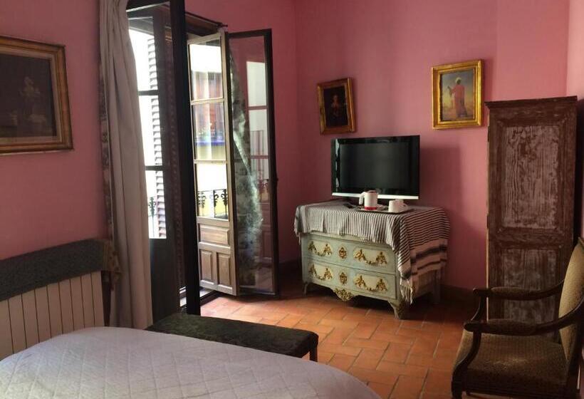 اتاق سوپریور سه تخته, Hostal Casa Del Buen Viaje