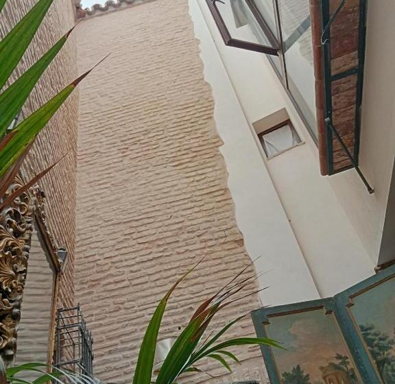 اتاق استاندارد یک نفره, Hostal Casa Del Buen Viaje