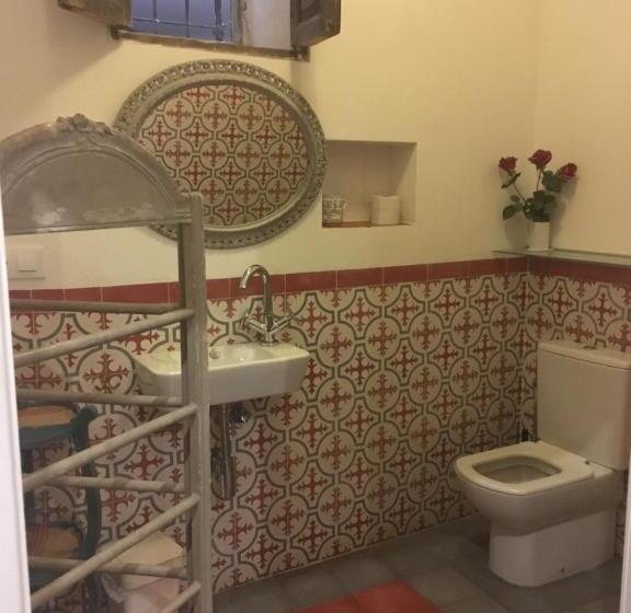 اتاق استاندارد یک نفره, Hostal Casa Del Buen Viaje