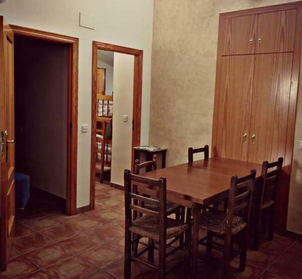 家庭公寓, Hospedium Hotel Venta Sant Jordi