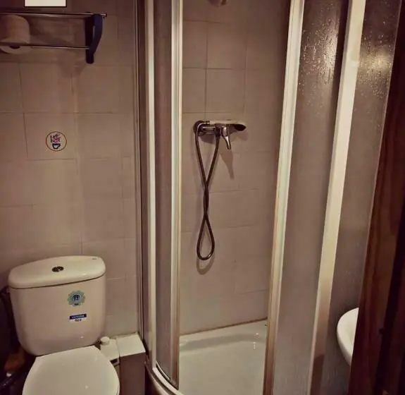 ４ベッドルームアパートメント, Hospedium Hotel Venta Sant Jordi
