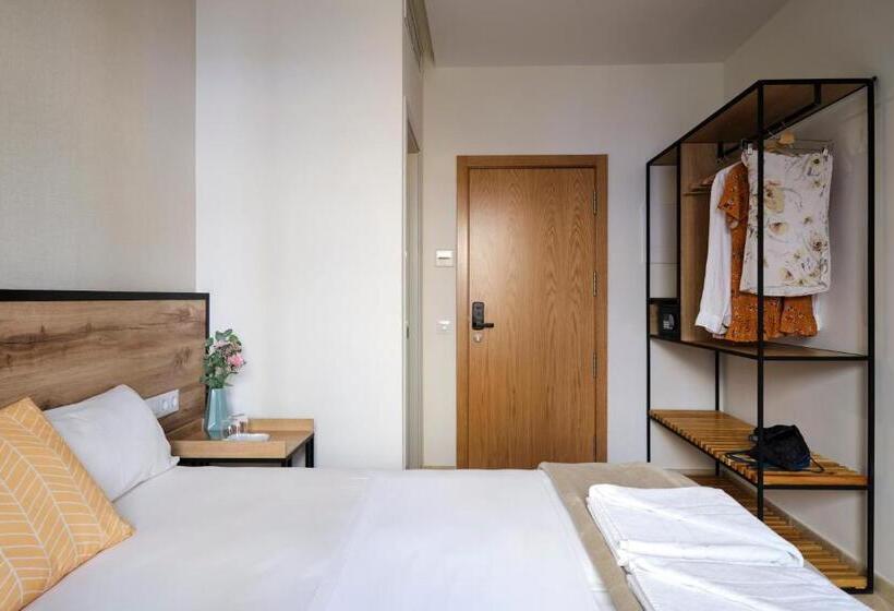 اتاق لوکس با بالکن, Sweet Sevilla Suites