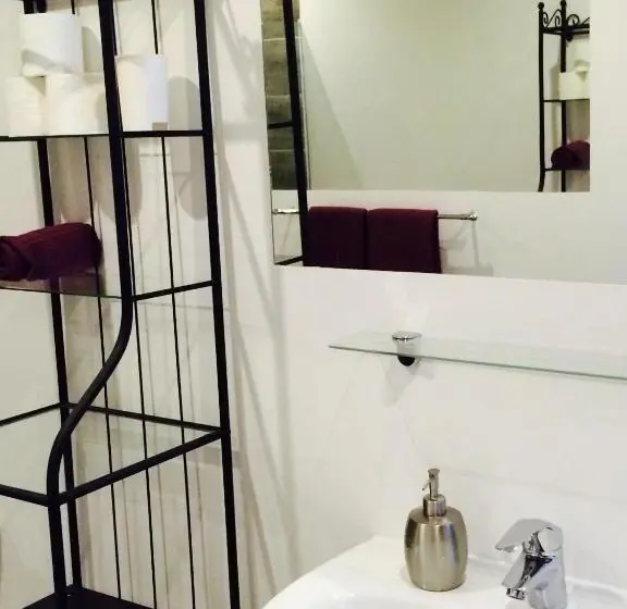 Comfort room with balcony, Casa Ceiba Maria