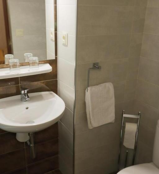 اتاق استاندارد, Pension Zurita