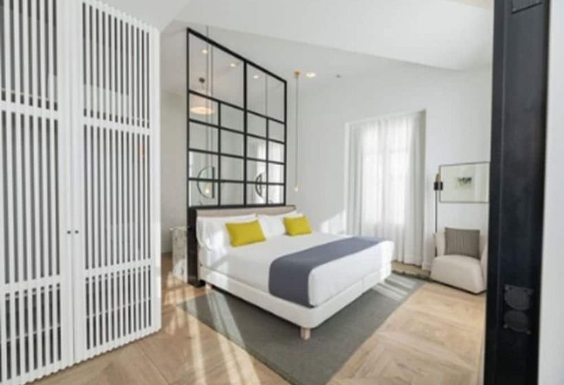 جناح بريميوم, Myr Marqués House