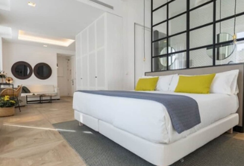 جناح بريميوم, Myr Marqués House