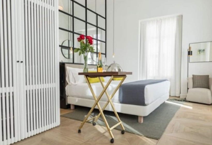 جناح بريميوم, Myr Marqués House