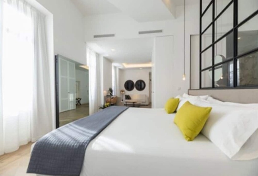 جناح بريميوم, Myr Marqués House