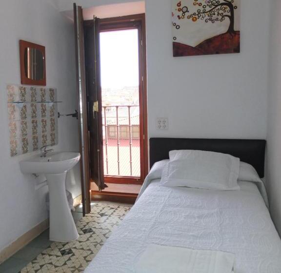 غرفة قياسية حمام مشترك, Los Angeles Plaza