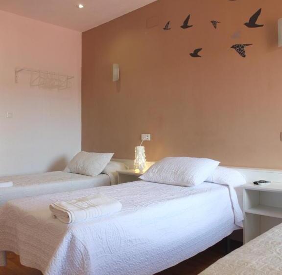 غرفة قياسية ثلاثية حمام مشترك, Los Angeles Plaza