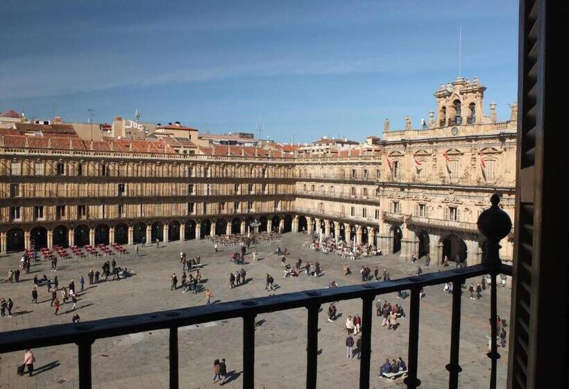 غرفة قياسية ثلاثية ذات اطلالة, Los Angeles Plaza