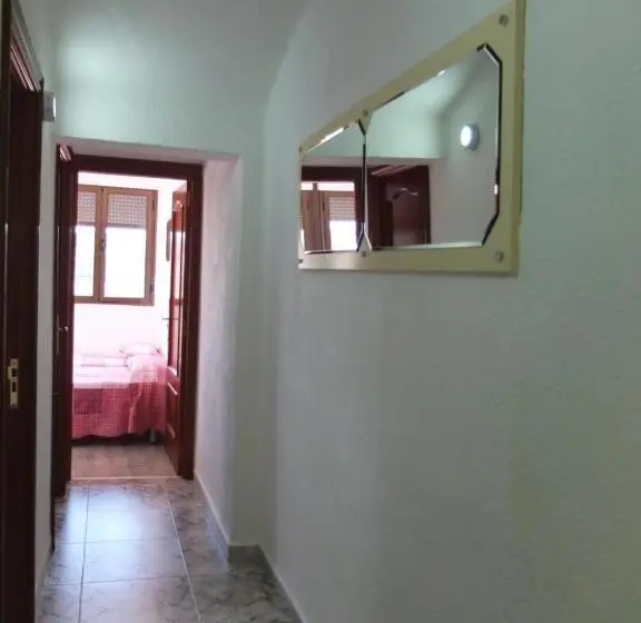 1 Bedroom Penthouse Apartment, Los Angeles Plaza