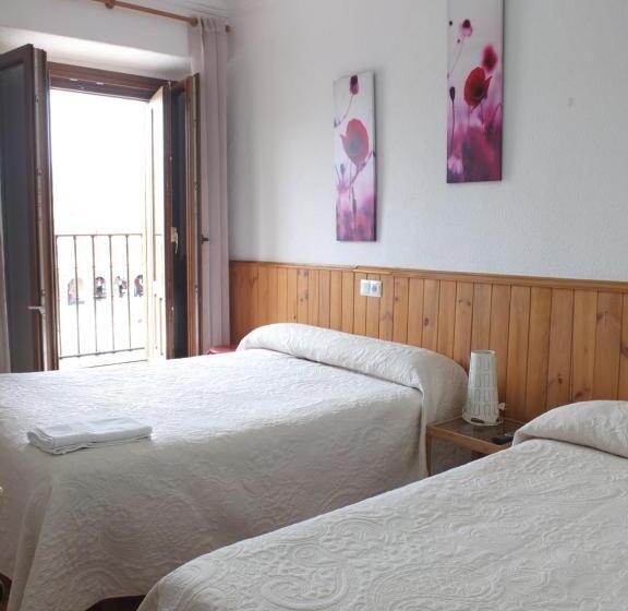 غرفة قياسية ذات إطلالة, Los Angeles Plaza