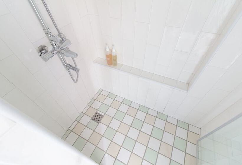 اتاق استاندارد, Ho̍k House