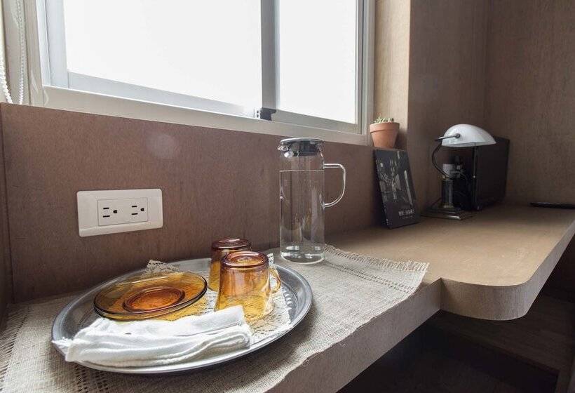 اتاق استاندارد, Ho̍k House