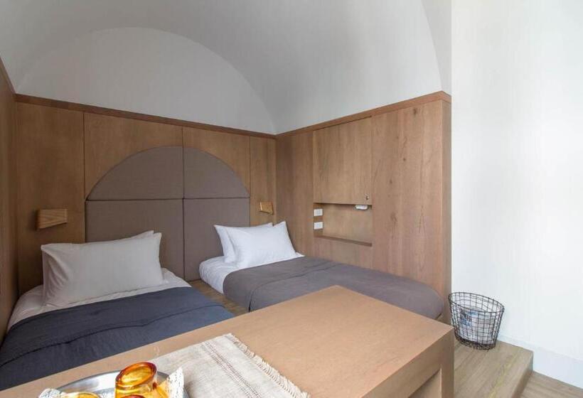 اتاق استاندارد, Ho̍k House