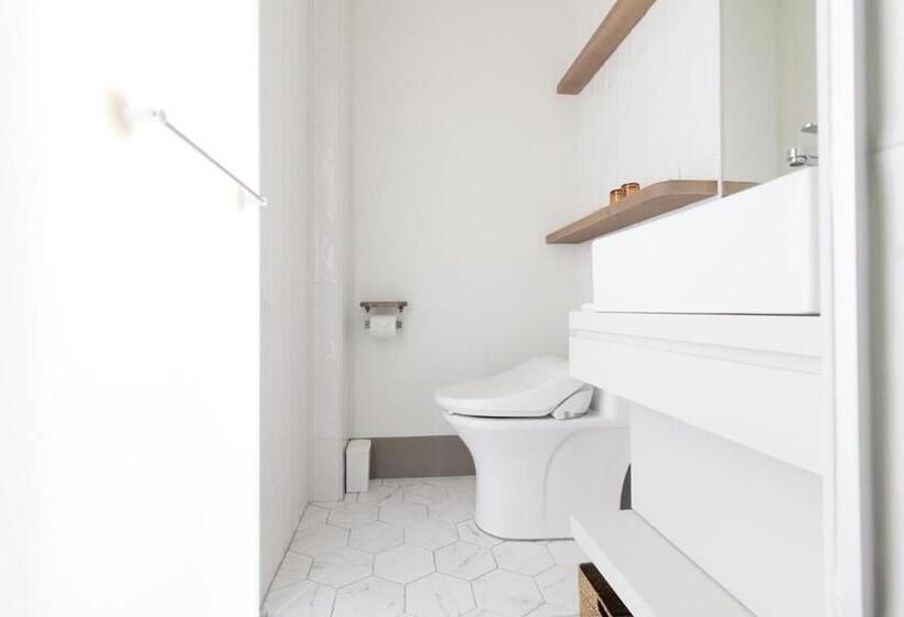 اتاق استاندارد با تختهای تاشو, Ho̍k House