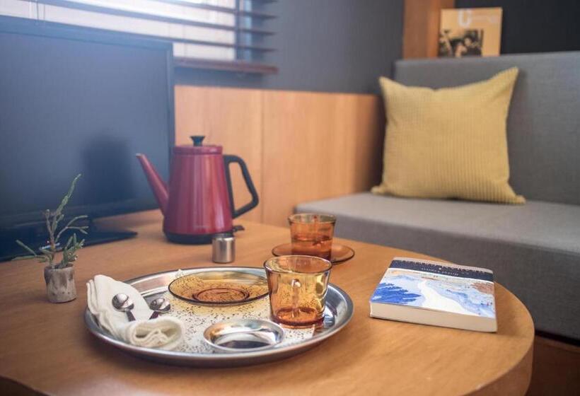 اتاق استاندارد با تختهای تاشو, Ho̍k House