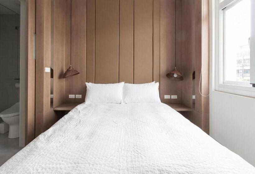 اتاق سوپریور, Ho̍k House