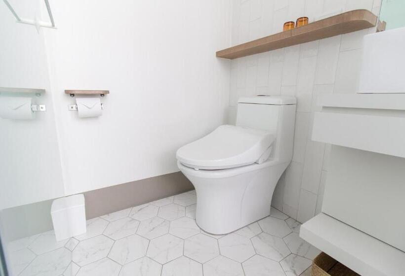 اتاق استاندارد, Ho̍k House