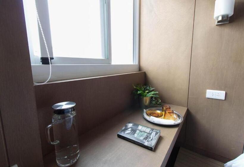 اتاق استاندارد, Ho̍k House