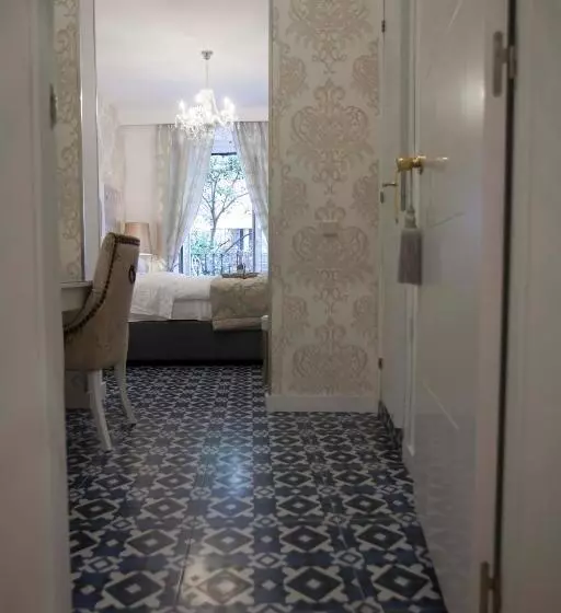 سوئیت با تخت بزرگ, Hostal Casa Boutique
