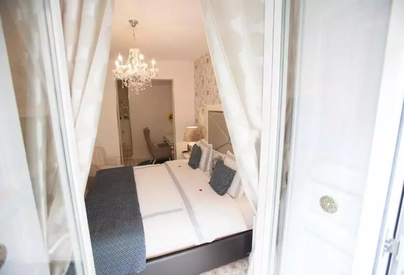 Deluxe Suite King Bed, Hostal Casa Boutique