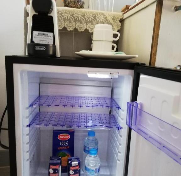 스탠다드 트리플 발코니 룸, La Solana, Alojamiento Y Alfarería