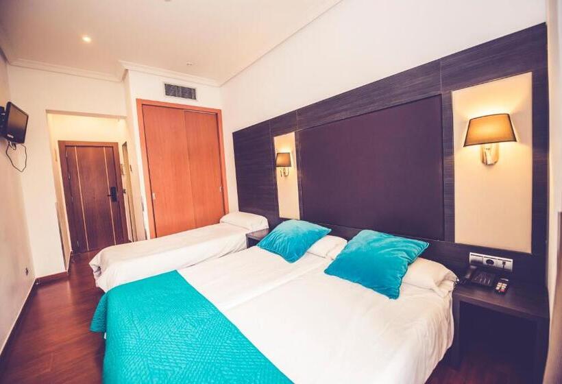 اتاق استاندارد سه نفره, Hostal Sol Los Angeles