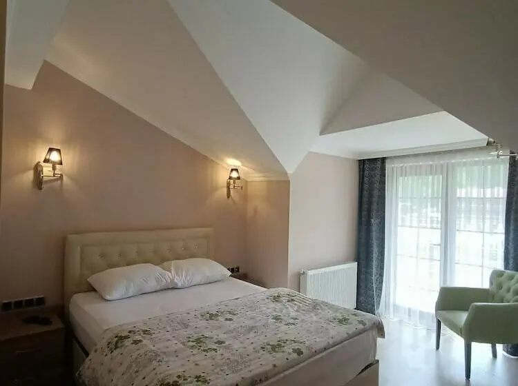 Standard-huone, Akpinar