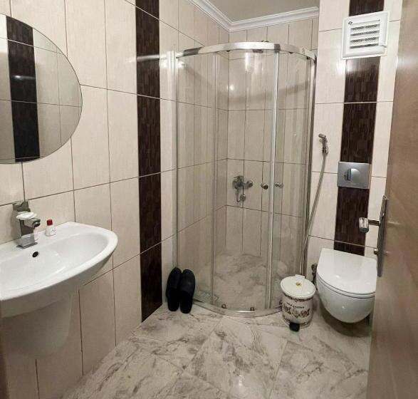 スタンダードルーム, Akpinar