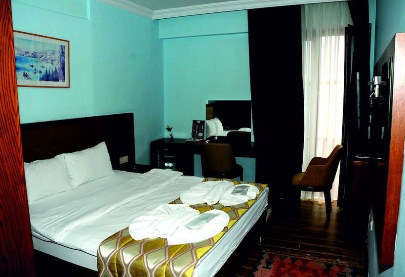 标准间, Hill River