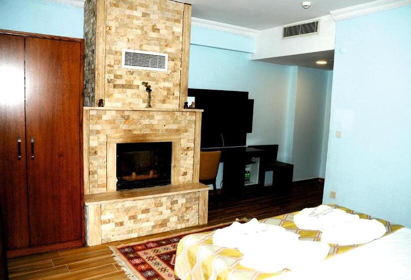 标准间带湖景, Hill River