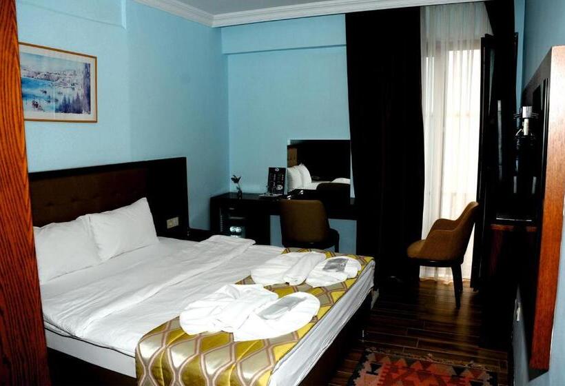 标准间, Hill River