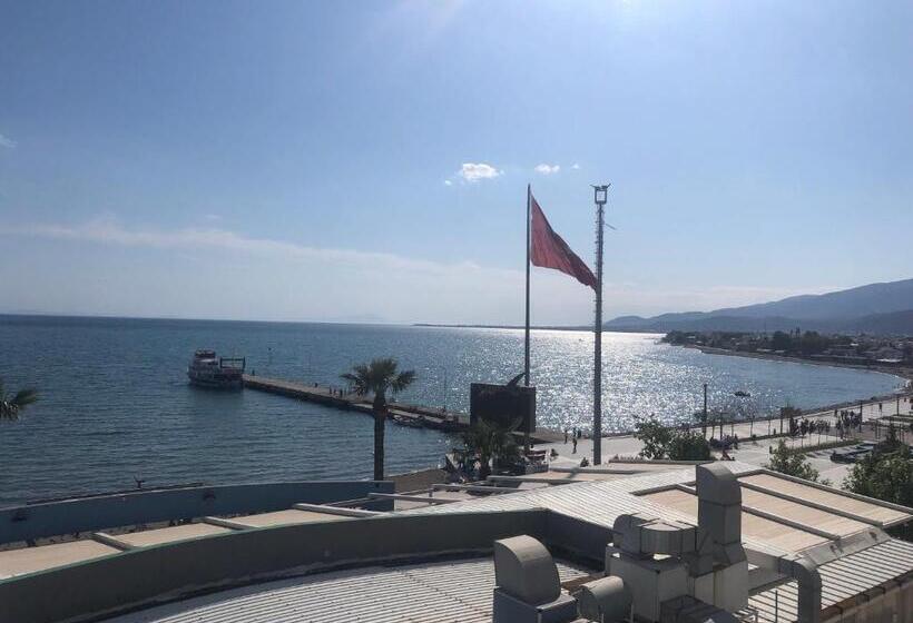 패밀리 룸 바다 전망, Ozsoy