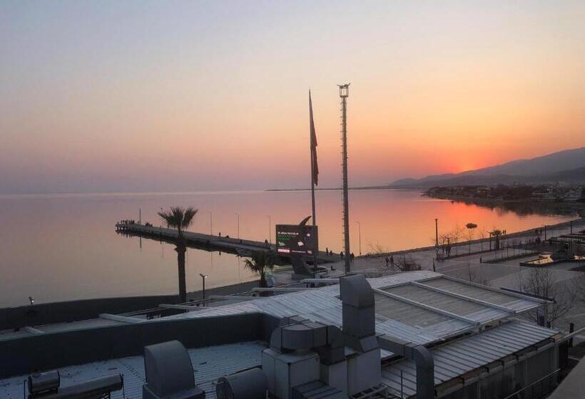 패밀리 룸 바다 전망, Ozsoy