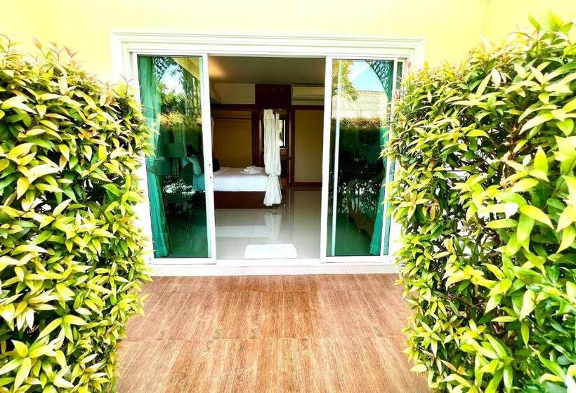 带大床的豪华间, Phuhunsa Boutique