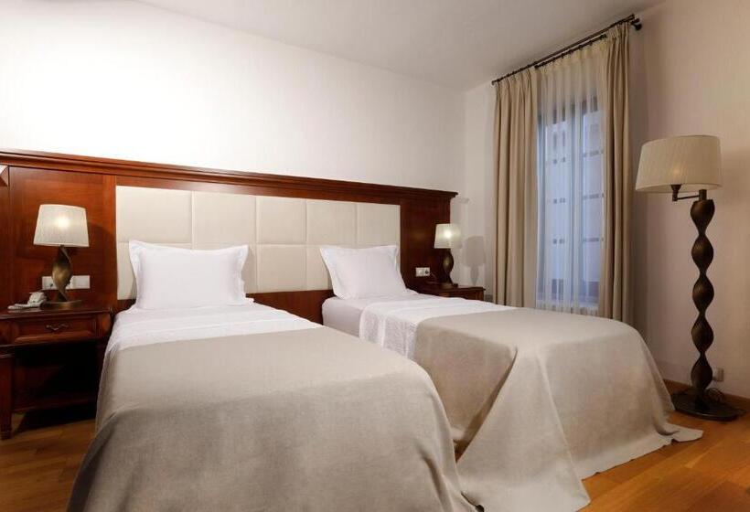 デラックスルーム, Yundantik Cunda Konaklari