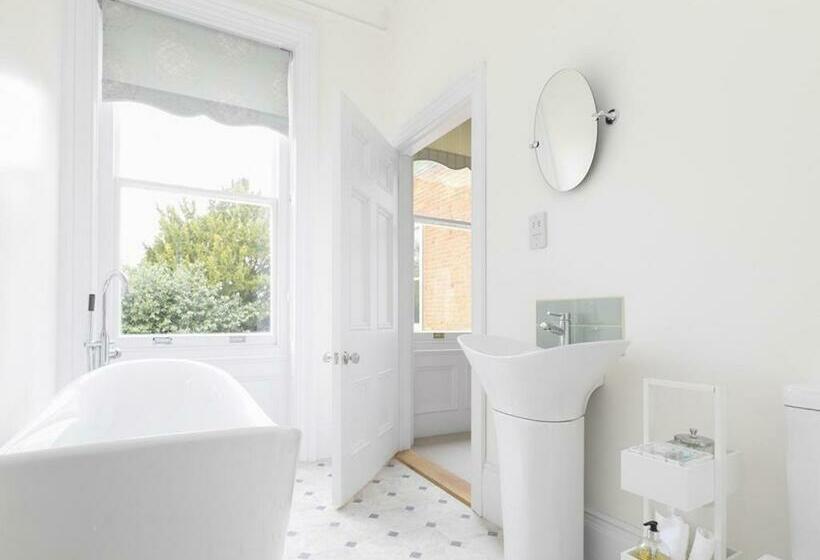 جناح سرير كينج, Mount Ephraim B&b