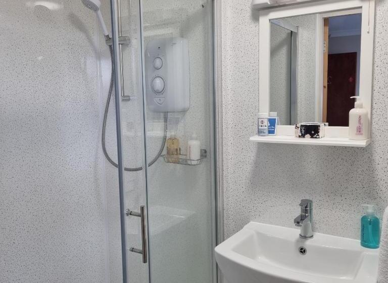 标准间, Trevarrian Lodge